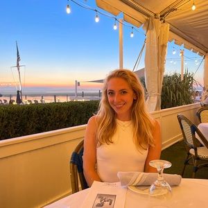 Meet your Posher, Emma